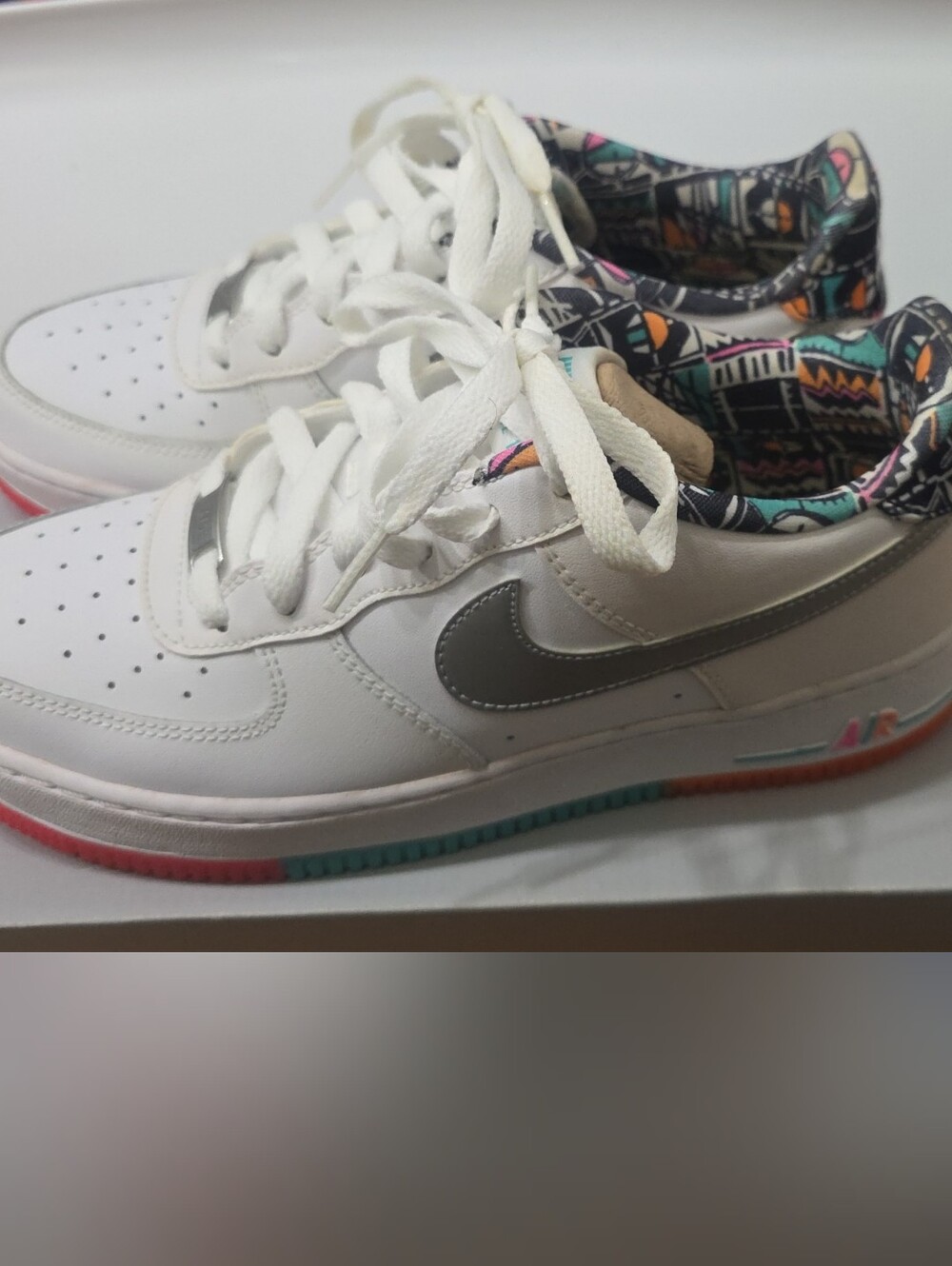 Nike Kids' AF 1 Sneakers with Multicolor Lining ans Grip